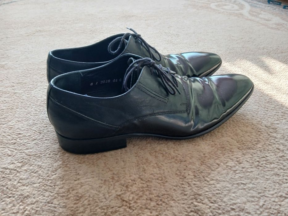 Półbuty lakierowane do garnituru wizytowe czytaj opis