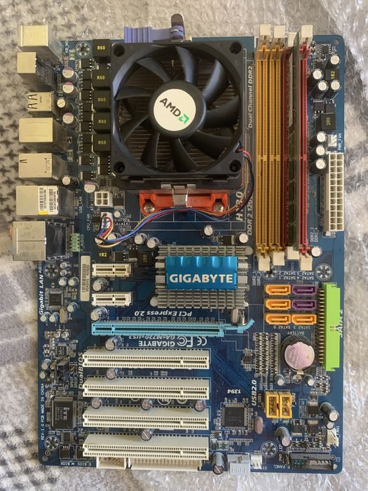 Продам Материнську плату Gigabyte GA-M720-US3