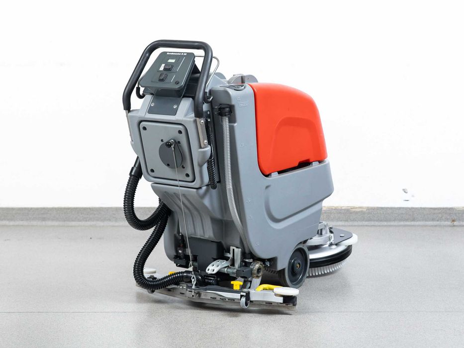 Szorowarka Hako Scrubmaster B30 TB430 NOWE BATERIE 2015r 1446h 8500 netto