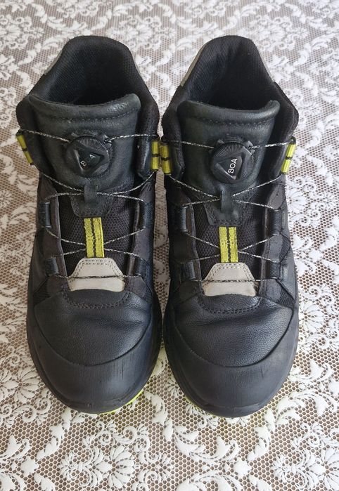 Продам черевики ECCO  р.38