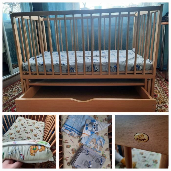 Дитяча кроватка.