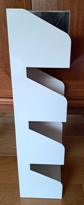 3 suportes para CD’s de design (metal branco)