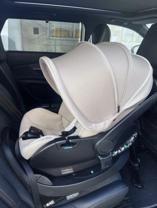 Ovo + Base Isofix CHICCO Mysa