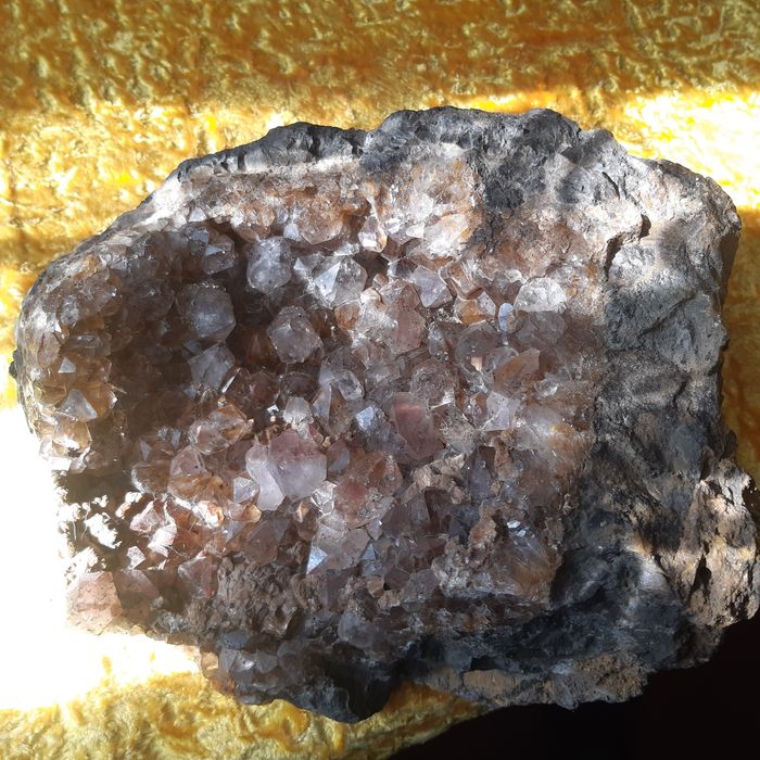 Самородок  камень