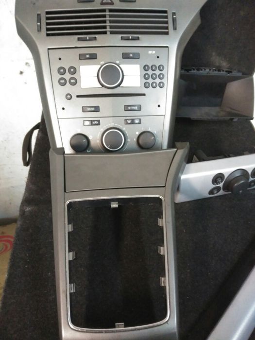 Consola central Opel Astra H versão cosme de 2006