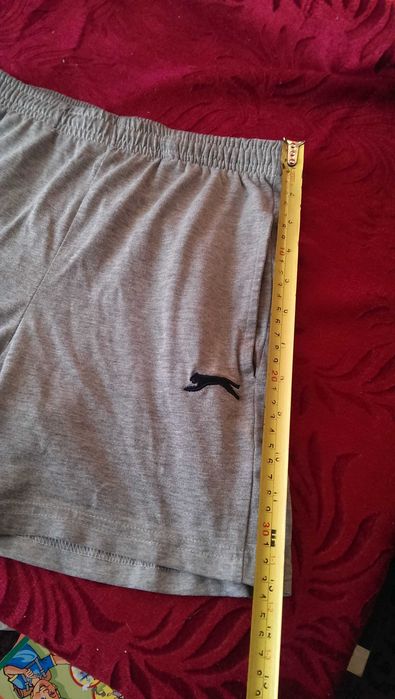 Брендовые шорты  на мальчика Slazenger 134-140 размер в хорошем состоянии