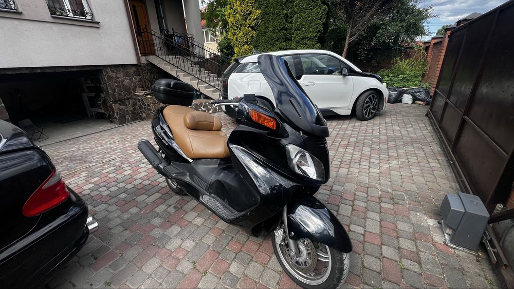 Suzuki Burgman 650 2004p.