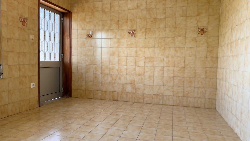 Moradia T3 com 550 m² de terreno em Nespereira, Lousada