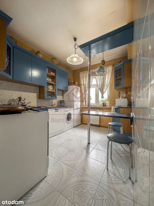 Słoneczne dwupoziomowe mieszkanie w centrum.