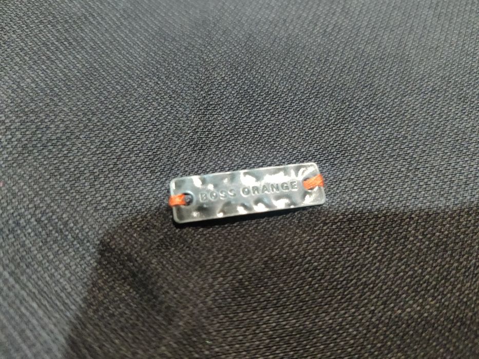 Saia Hugo Boss Nova