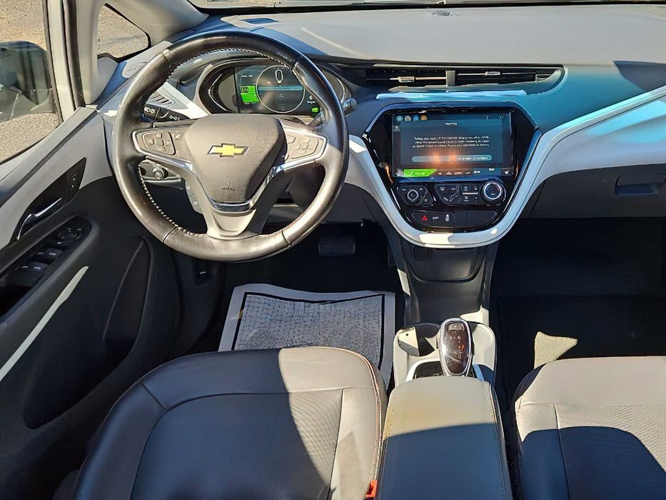 Chevrolet Bolt EV      2021