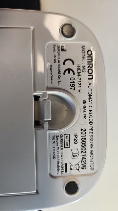 Medidor tensão arterial OMRON Model2