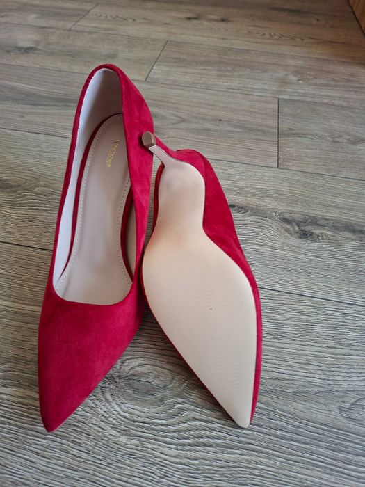 Nowe czerwone szpilki 39 rozmiar