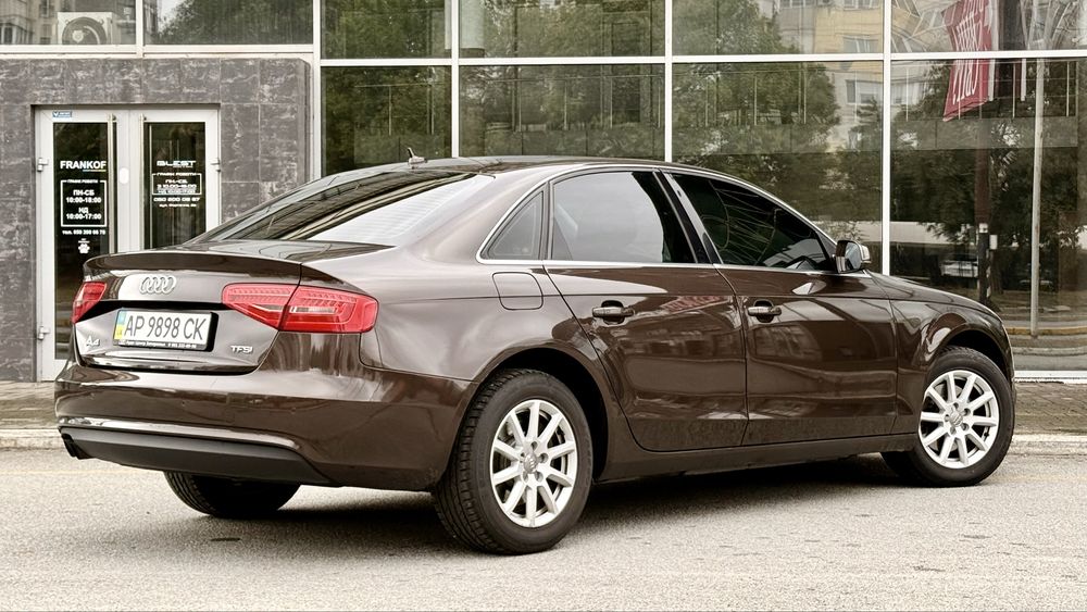 Продам Audi A4 официал