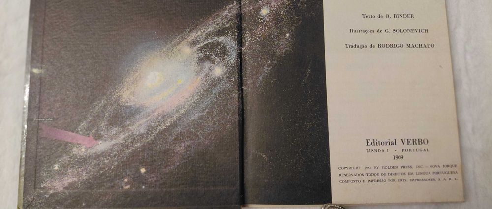 Livro "Os Planetas" da Editorial Verbo de 1969