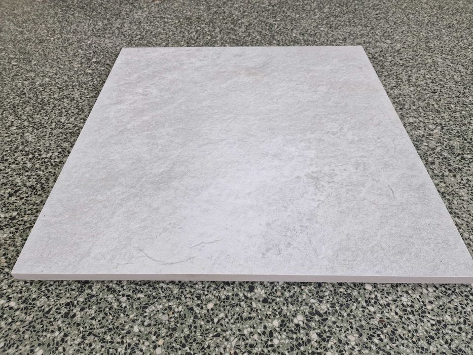 Gres Quarzo White 60x60 2cm Gat I | NA TARAS WENTLOWANY | CHODNIK