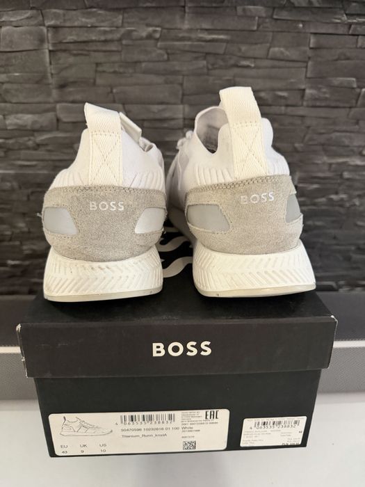 Jak nowe do biegania -  runn buty HUGO BOSS rozmiar 44 model  TITANIUM RUN