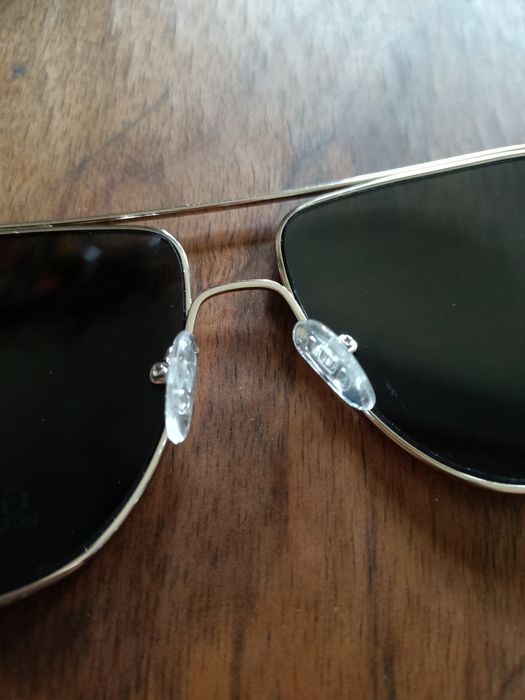 Pilotki srebrne Guess nowe