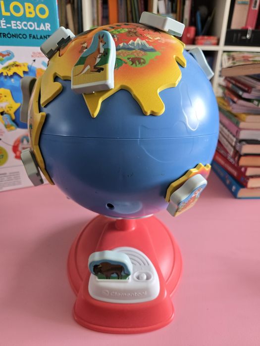 Globo pré-escolar eletrónico falante Clementoni criança