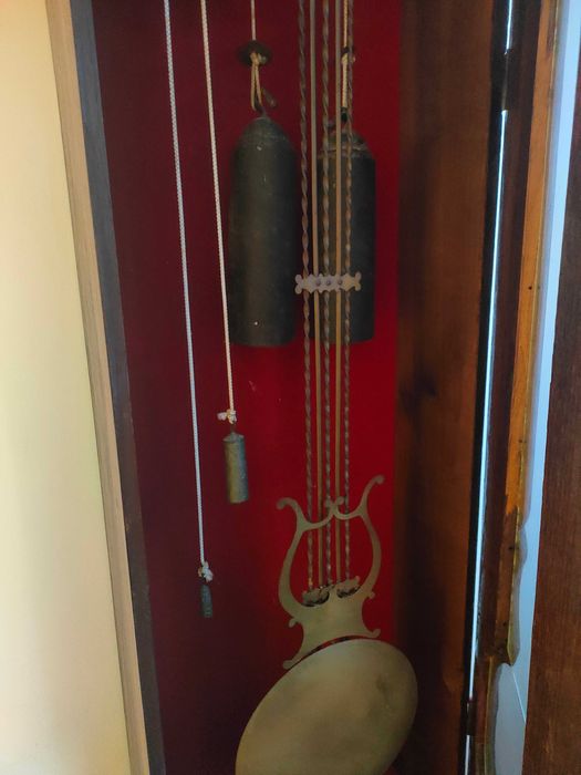 Relógio de pêndulo, pé alto, antigo, revisão feita, a funcionar bem