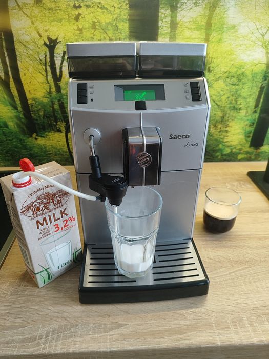 Ekspres do kawy Saeco lirika + spieniacz do mleka.