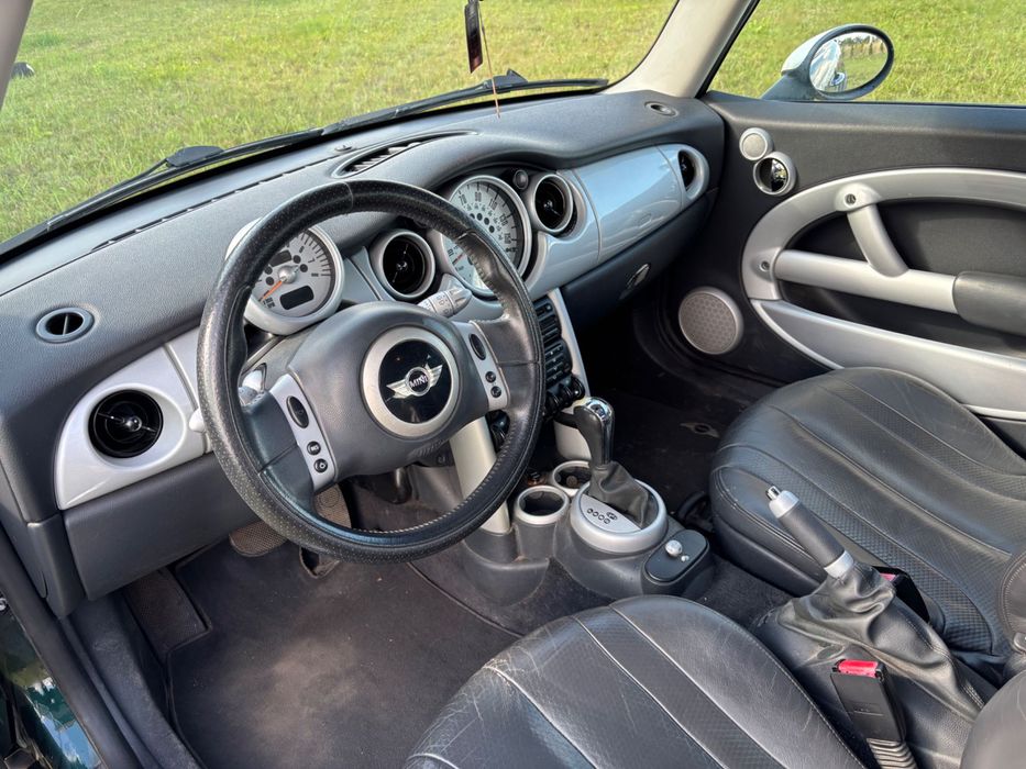 Mini Cooper R50 2004