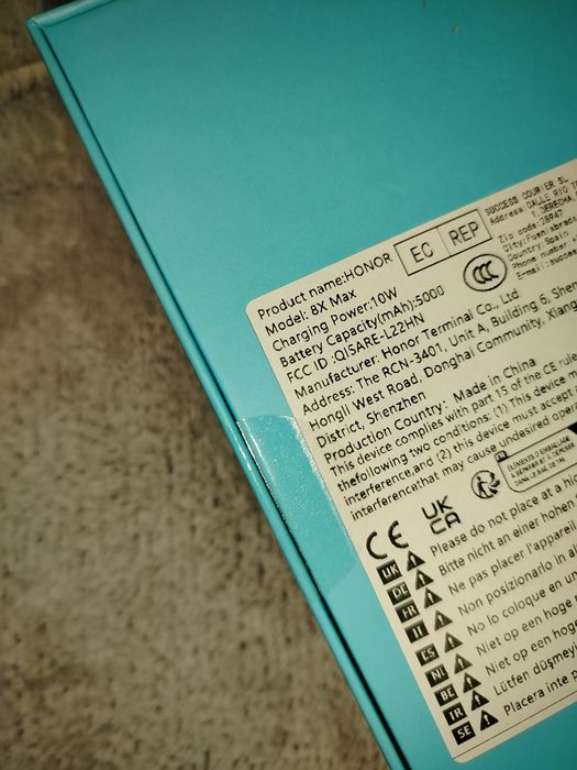 Honor 8X Max 4/128 (диагональ 7.12") + хороший комплект