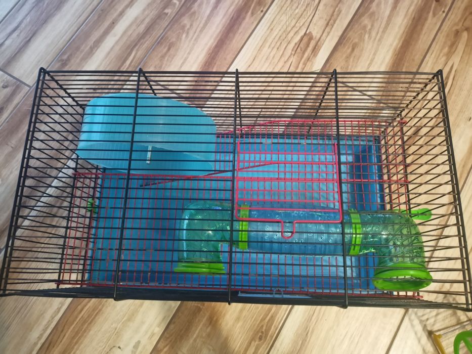 Klatka dla chomika piętrowa.