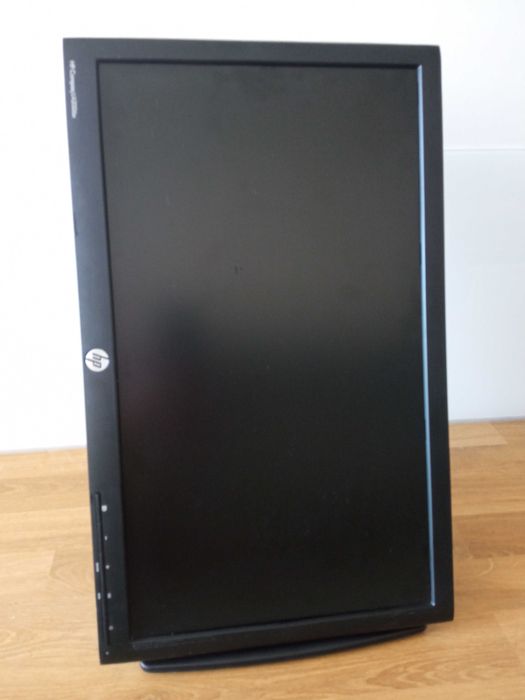 Monitory do komputera.