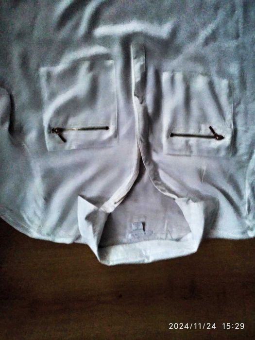 Biała bluzka suwaki Amisu M 38