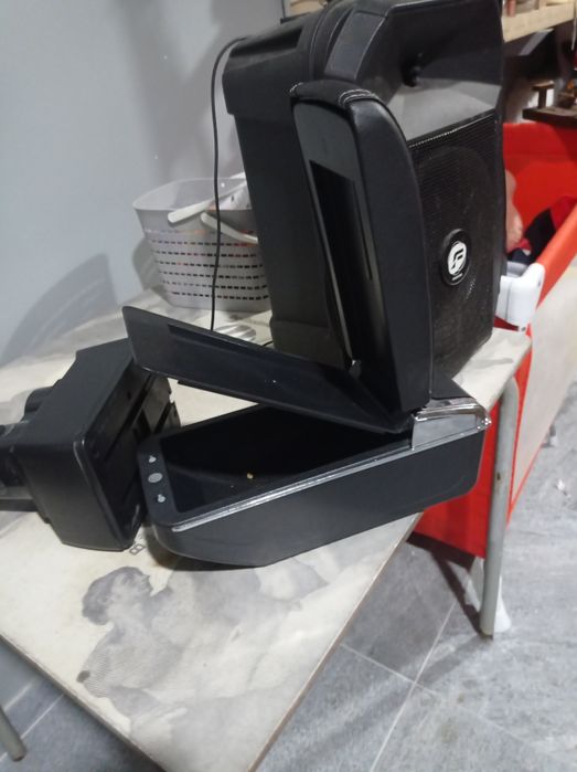 Apoio braço Dacia Duster