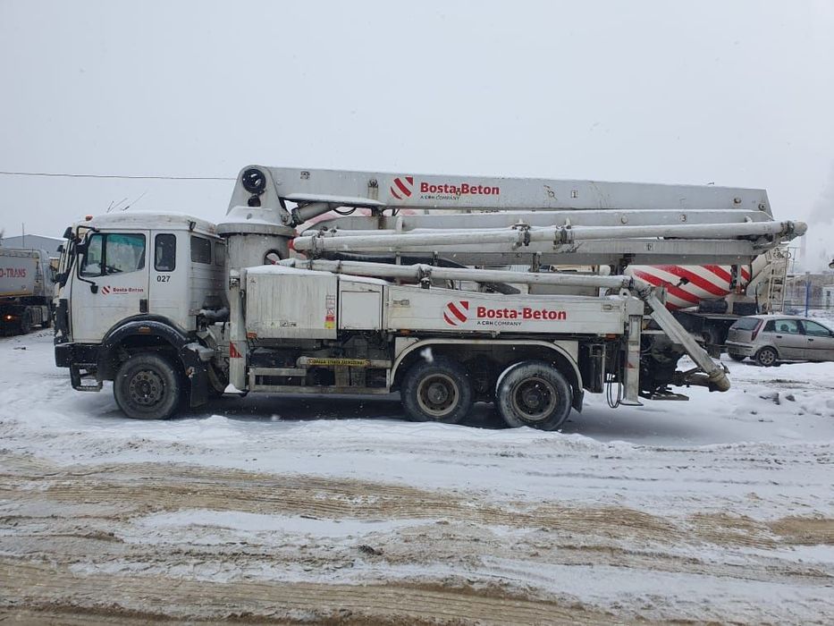 Mercedes-Benz Schwing 32 m  Pompa Schwing 32 m