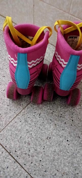 Vendo patins 4 rodas