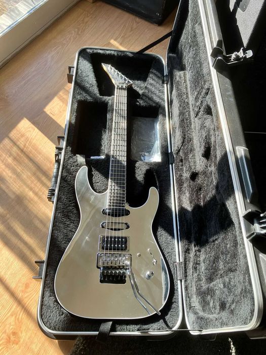 Jackson Pro Series Mirror Soloist