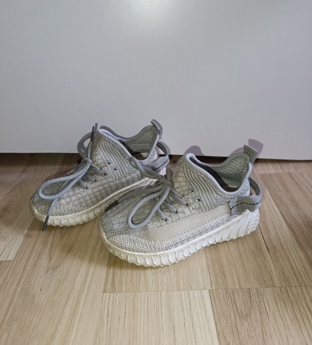 Кросівки 25 розмір