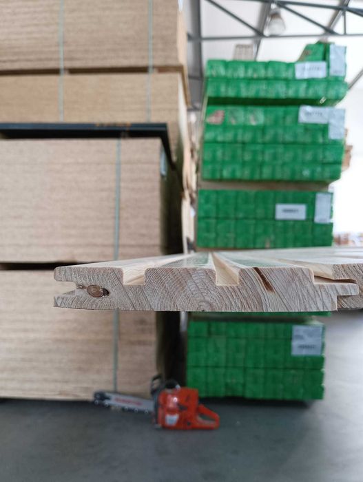 Fachada / Ripado casquinha branca triplex