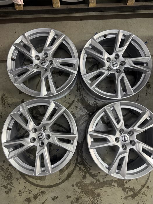 Felgi aluminiowe 5x108x18 7.5J ET50.5 VOLVO ORYGINAŁ FORD
