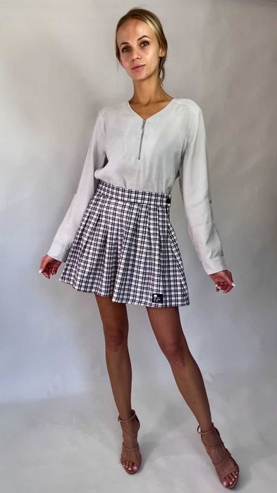 Mini spódnica w kontrafałdy Bershka rozm. M