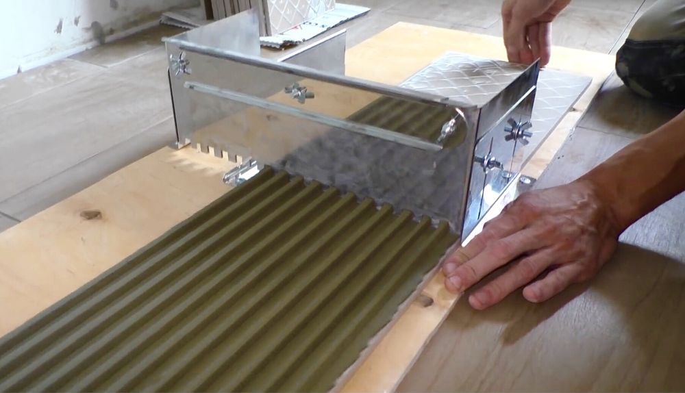 Гребенка для плитки Зуб 12 мм Толщина  1.5 мм