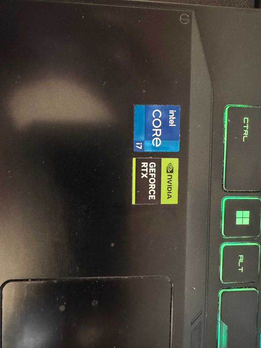 Laptop MSI KATANA 17 B12V i7 oraz RTX4050 z systemem Windows 11 Home