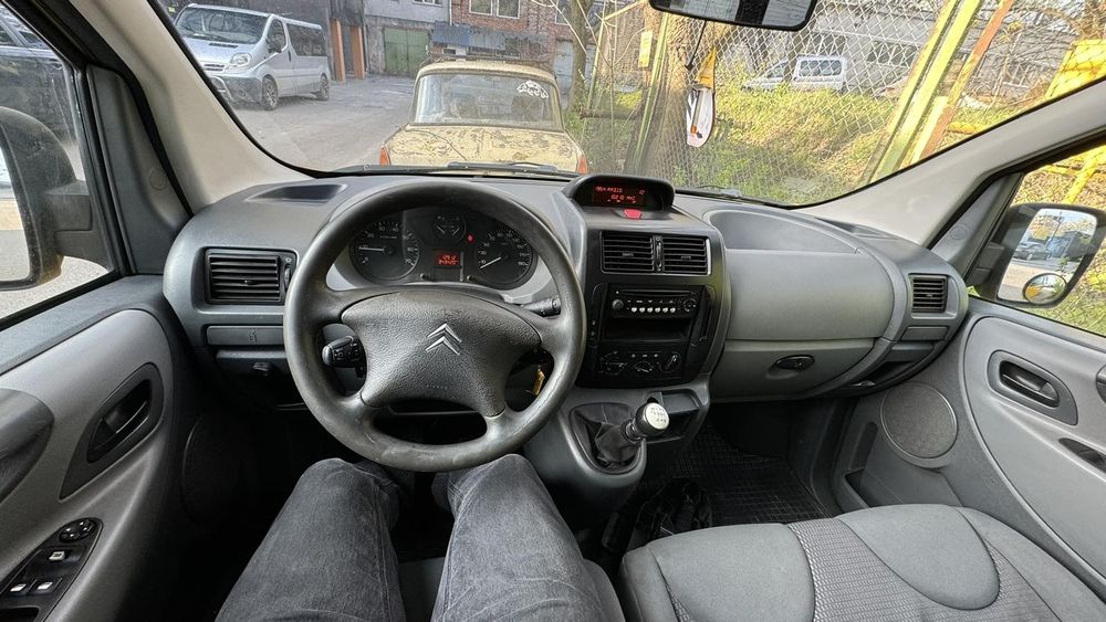 сітроен джампі 2007 рок 2.0 HDI