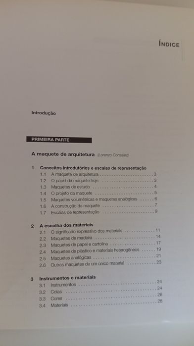 Livro ensina a fazer maquetes arquitetura.