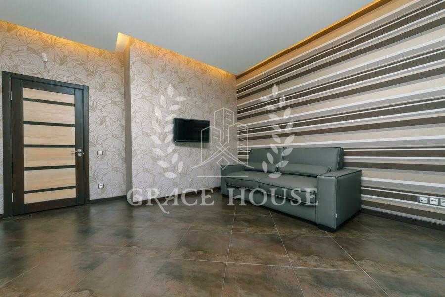 Продаж будинку з басейном та підвалом Віта-Поштова  15 соток газ