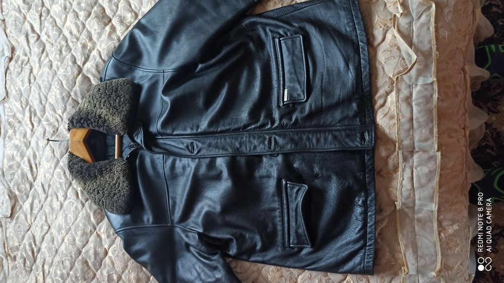 Продам шкіряну куртку