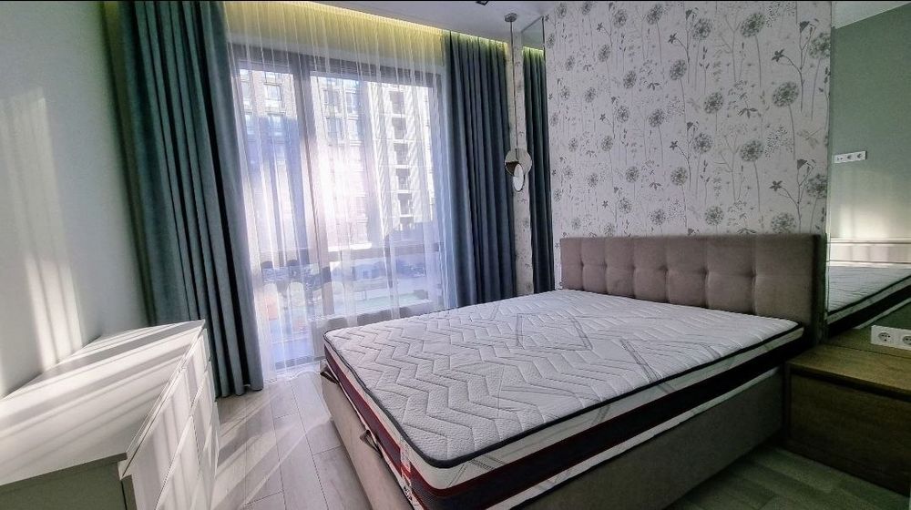 Новострой. Левый берег. 2 х к кв. Риелторы не звоните.