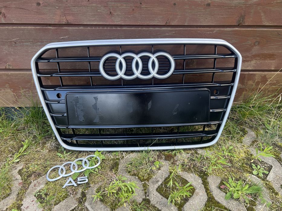 Oryginalny grill Audi A5 8T