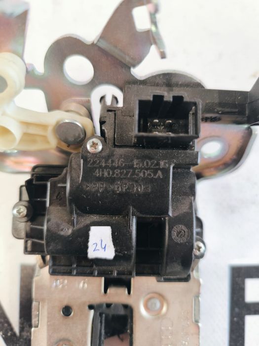 Ficheira Da Mala AUDI A8 D3