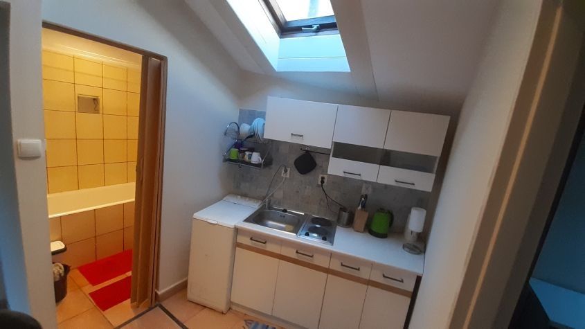 Kawalerka 28 m², Stare Miasto, zdjęcie 2