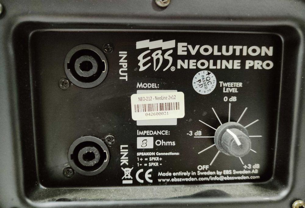 EBS NEO-212 NeoLine 212 kolumna basowa 600 W RMS- 8 Ohm