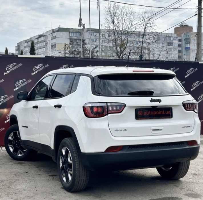 Продам Jeep Compass